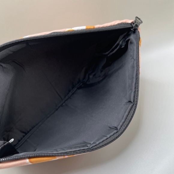 Corgi Dog Print Pencil Case Cute Zipper Pouch w/ highlighters & gel pens bundle - Picture 4 of 6